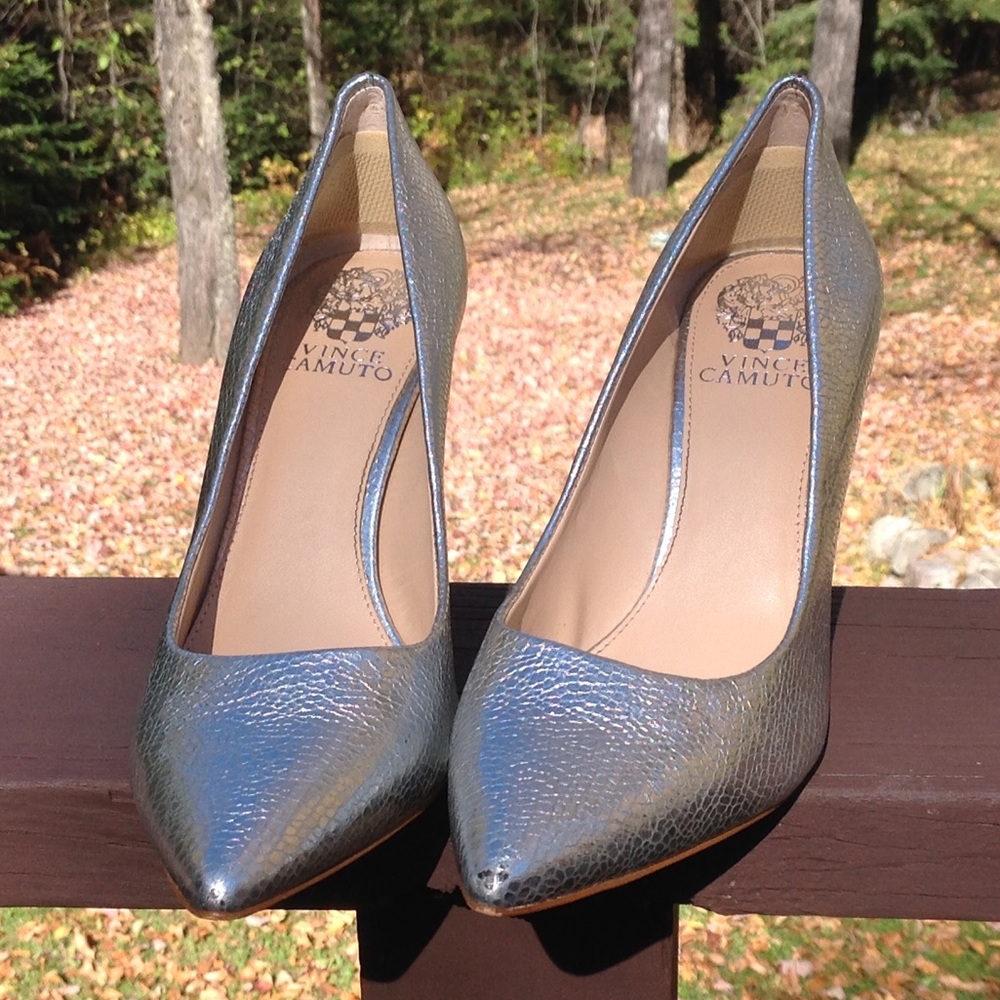 Vince Camuto Silver heels size 8